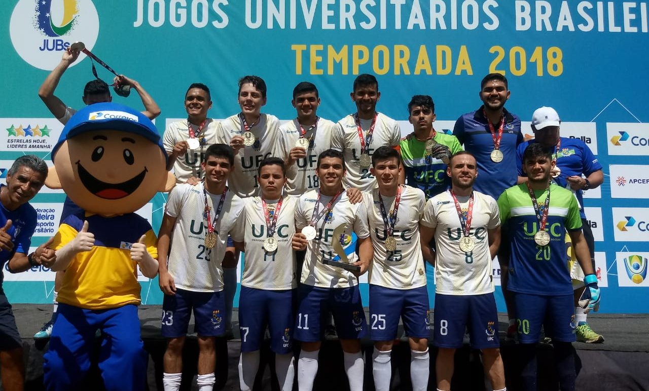 DESPORTO UFC : FUTEBOL MASCULINO GANHA DE 8 A 1 NA COPA CLAREZA DE FUTEBOL 7